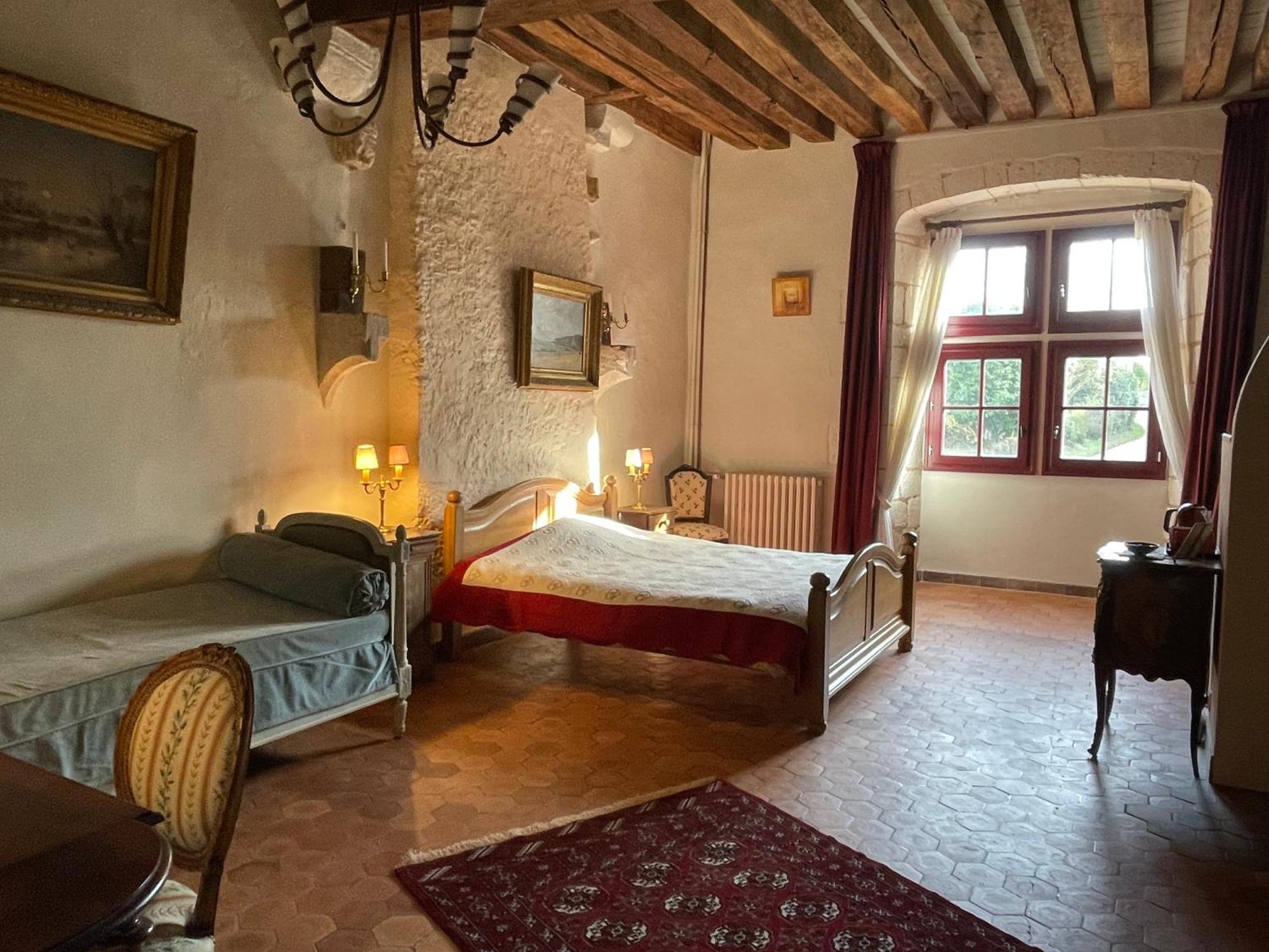 Maison Forte Perreuse Treigny Esterno foto