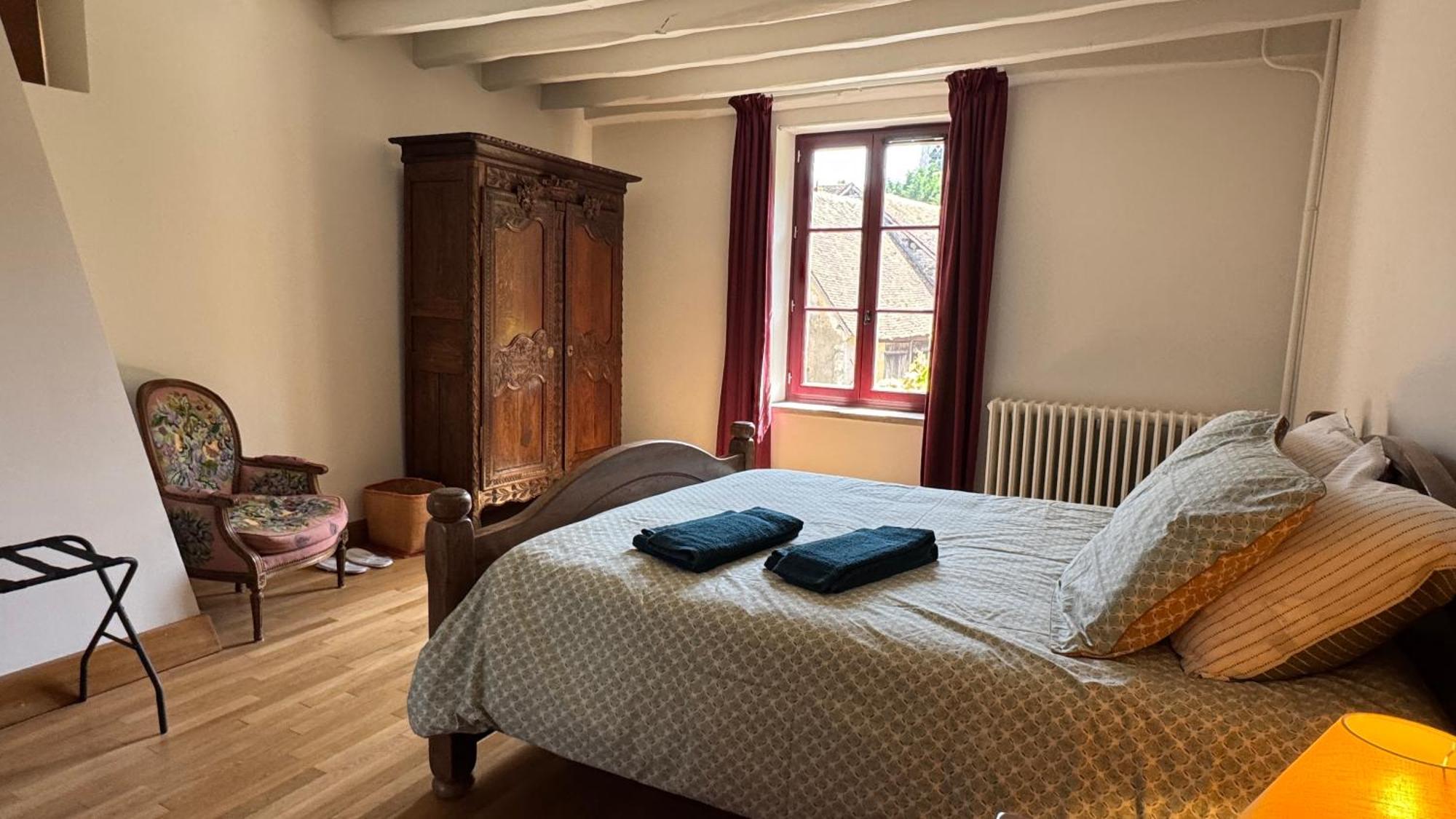 Maison Forte Perreuse Treigny Esterno foto
